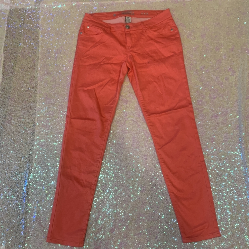 Celebrity Pink skinny jeans Coral pink colored denim Juniors size 9